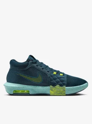 LeBron Witness 8 Padded AntiOdor