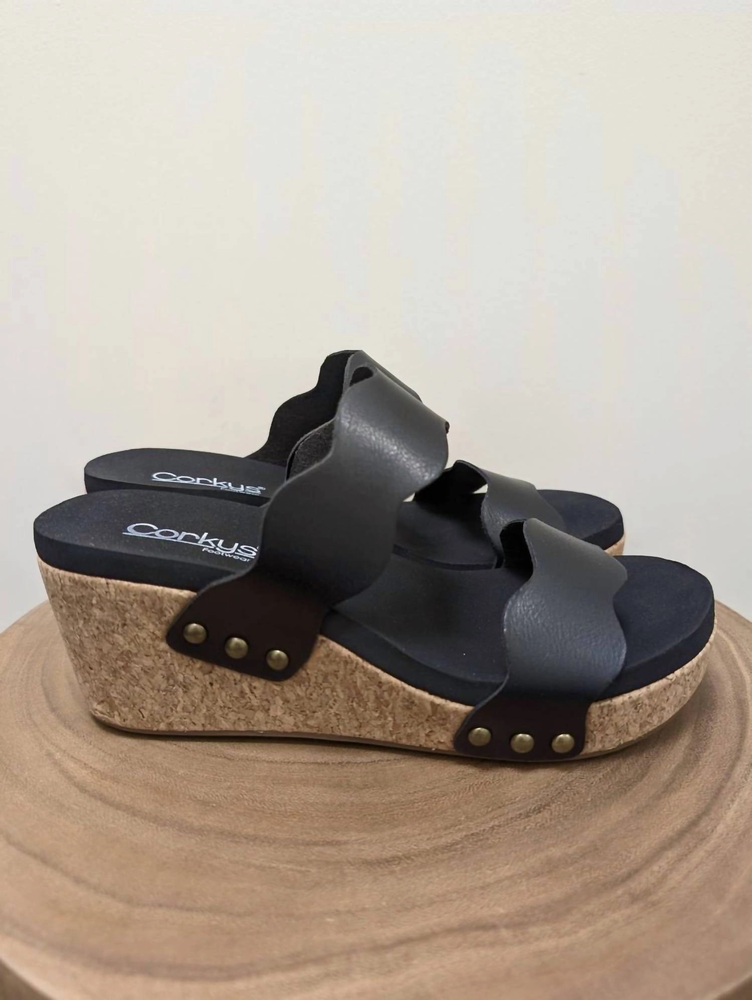 Modern Attitude Women Obviously Wedge In Black