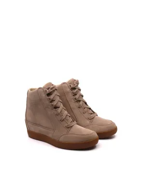 Out 'n About Wedge Omega In Taupe/gum All Gender
