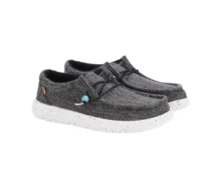 Paula Elastic Tie Loafer In Dark Grey Soft Path Lifestyle Look