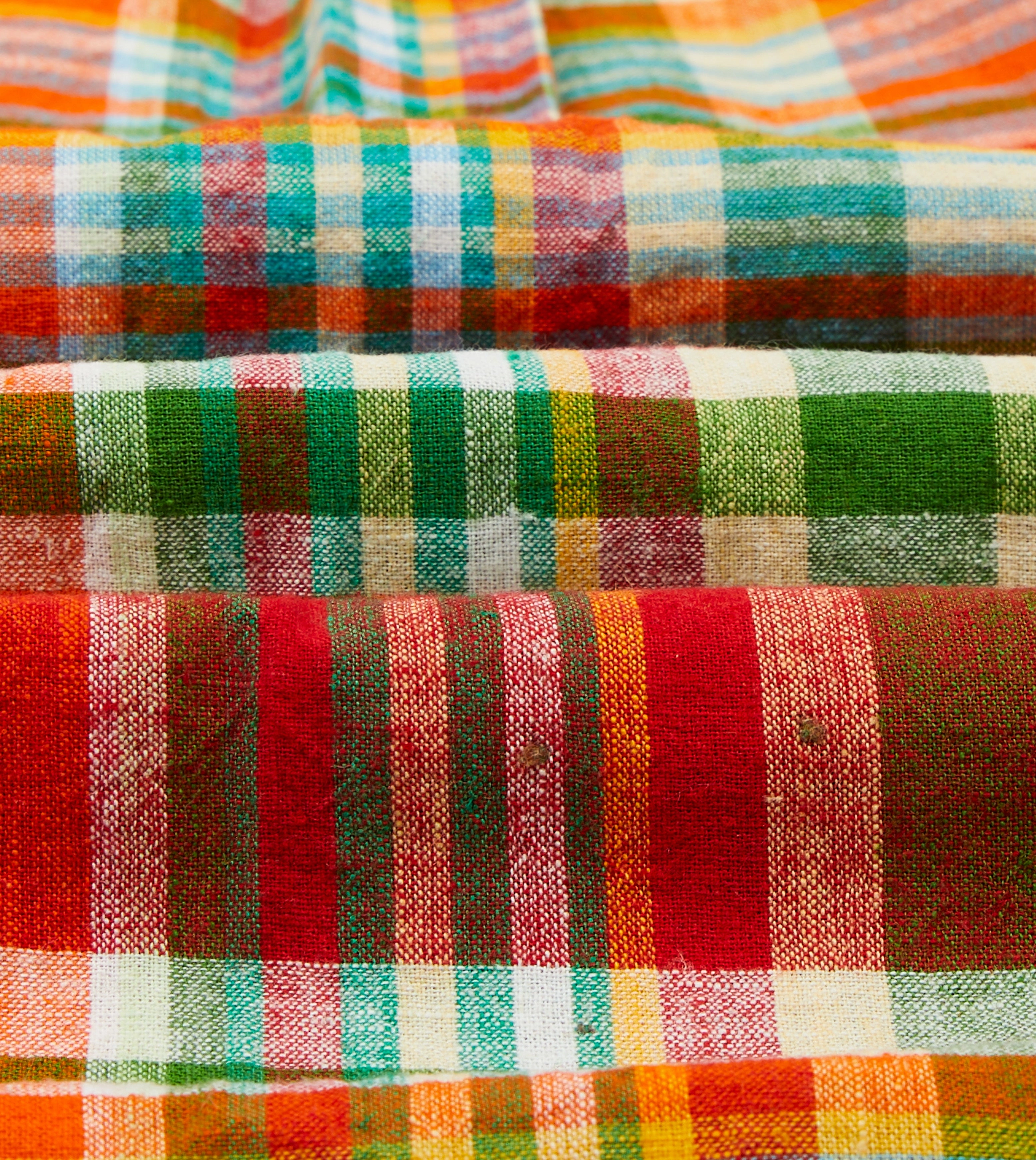 Embellished Neckline Minimalist fashion Red and Green Madras Check Cotton-Linen Two-Pocket Work Shirt