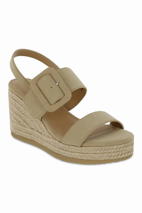 Women's Brooke Wedge In Beige Dance Mode Fresh Energy