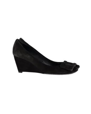 Layer Step Leather Edge Roger Vivier Buckle Wede Pumps in Black Suede