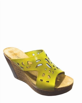 Fashion Step Women's Eden Wedge Sandals In Pistachio