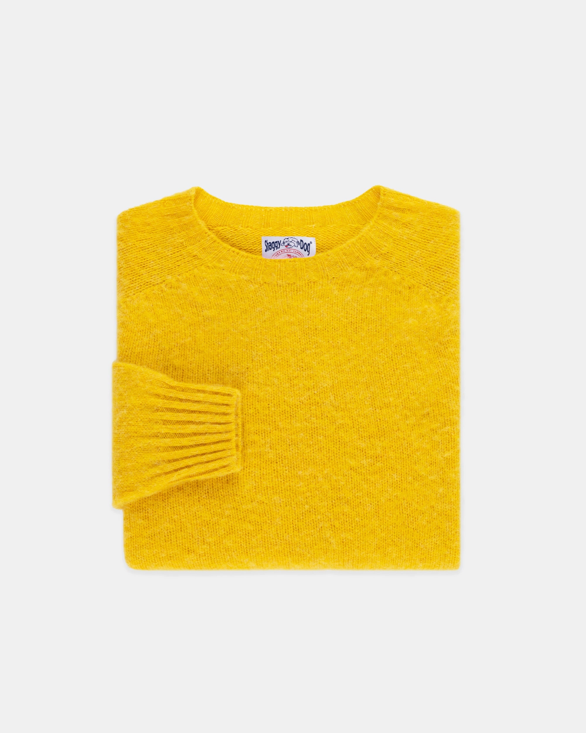 Made-in-Scotland Yellow Shaggy Dog Sweater  - Trim Fit Winter Style Must-Have Hypoallergenic Yarn Construction