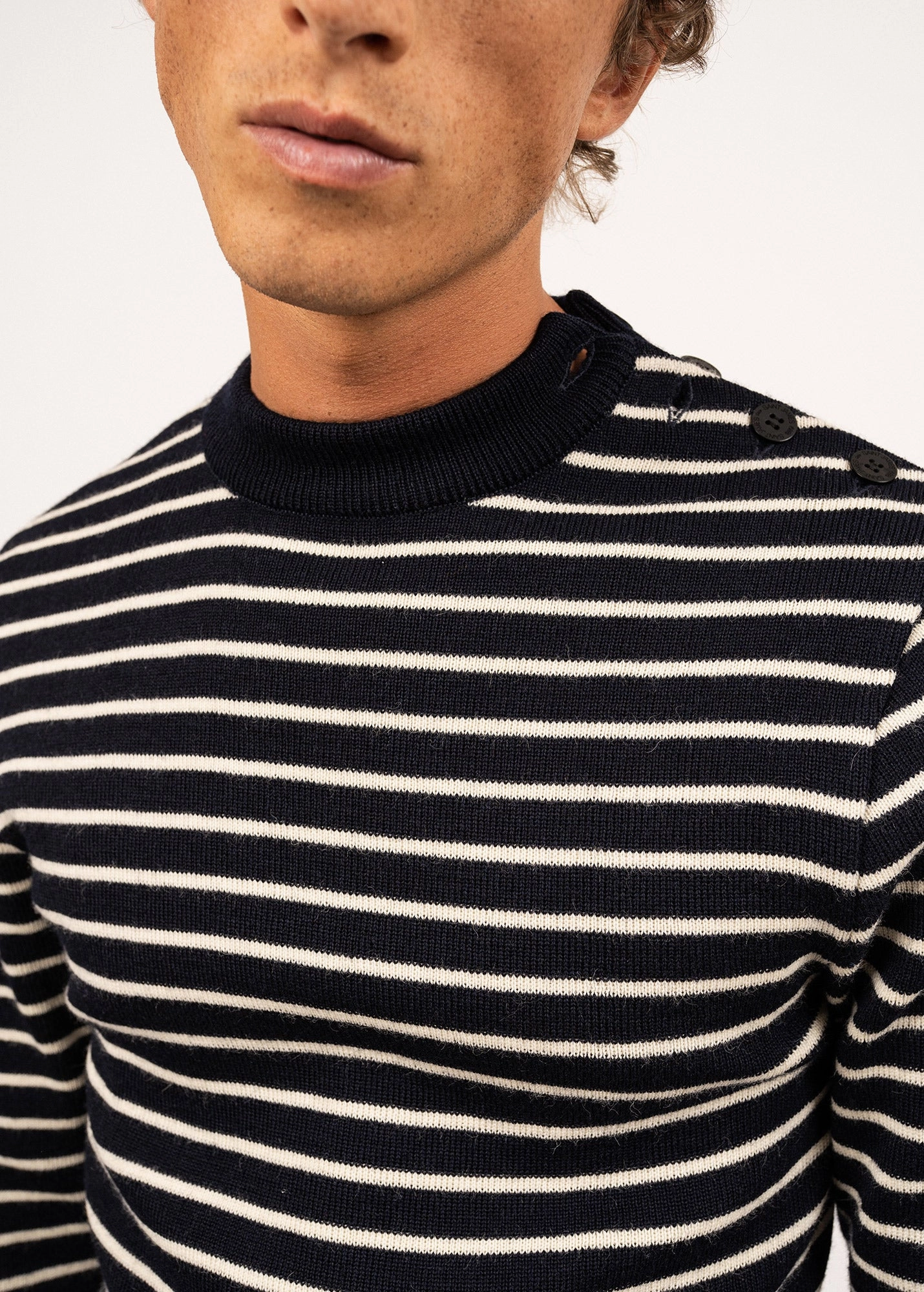 Resilient Stretch Fabric Essential Knitwear MATELOT - Authentic Striped Wool Fisherman Sweater with Button Shoulder |Slim Fit  (NAVY / ECRU)