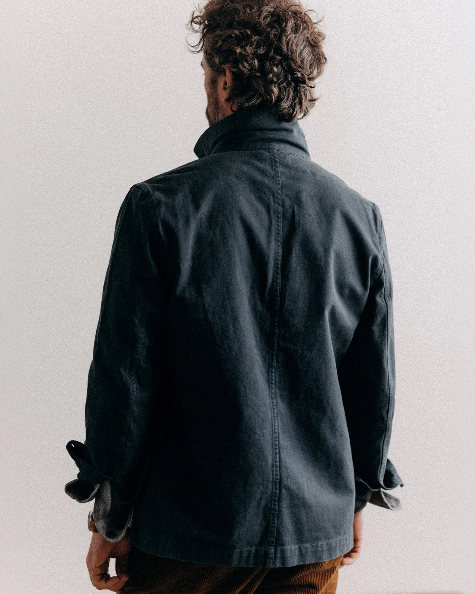 The Ojai Jacket in Organic Navy Foundation Twill detachable sleeves Odor Control Fabric