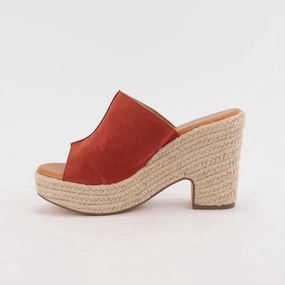 Zea Espadrille Wedge Sandal In Red Edgy Look