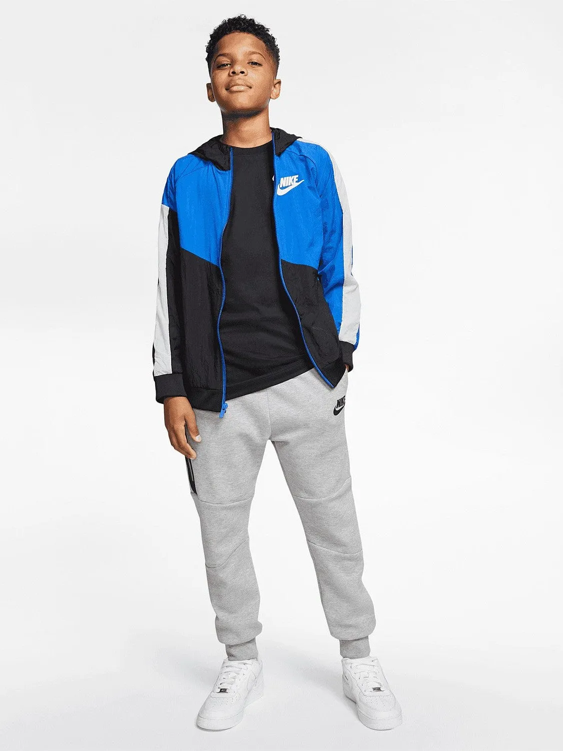 Essential layering piece Sportswear T-Shirt Youth