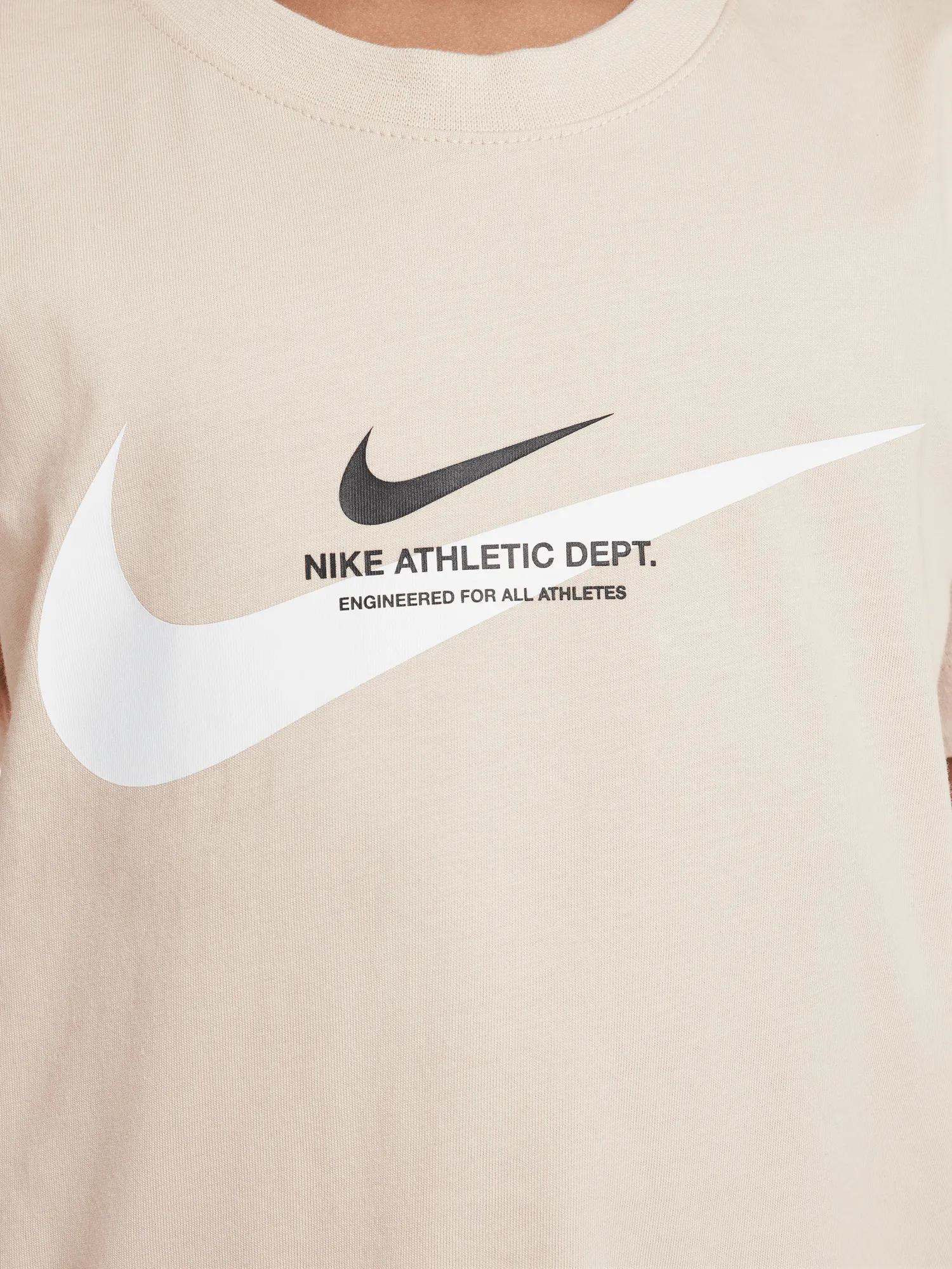Fashionable Ease dry cleanable Sportswear T-Shirt