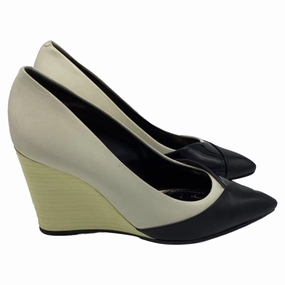 Lanvin Pointed Two-Toned Wedge Pumps in White and Black Leather Grounded Feel Muscle Support