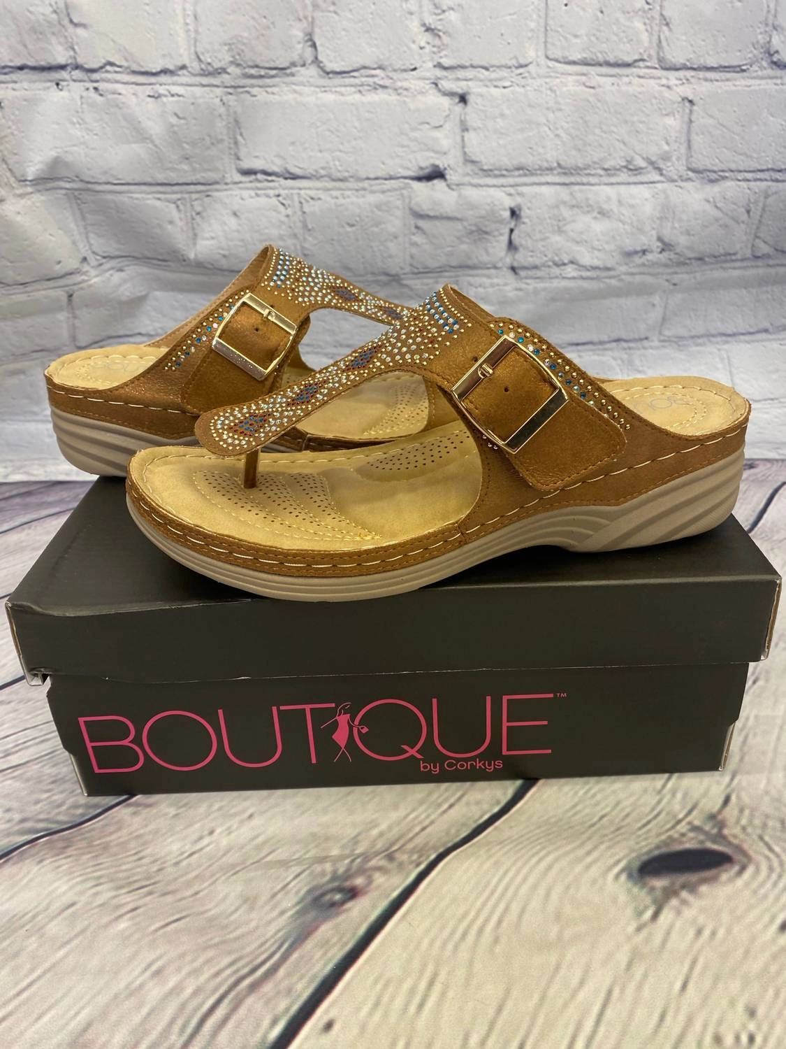 Women's Jett Set Sandal In Bronze Casual Shift Contoured Vibe