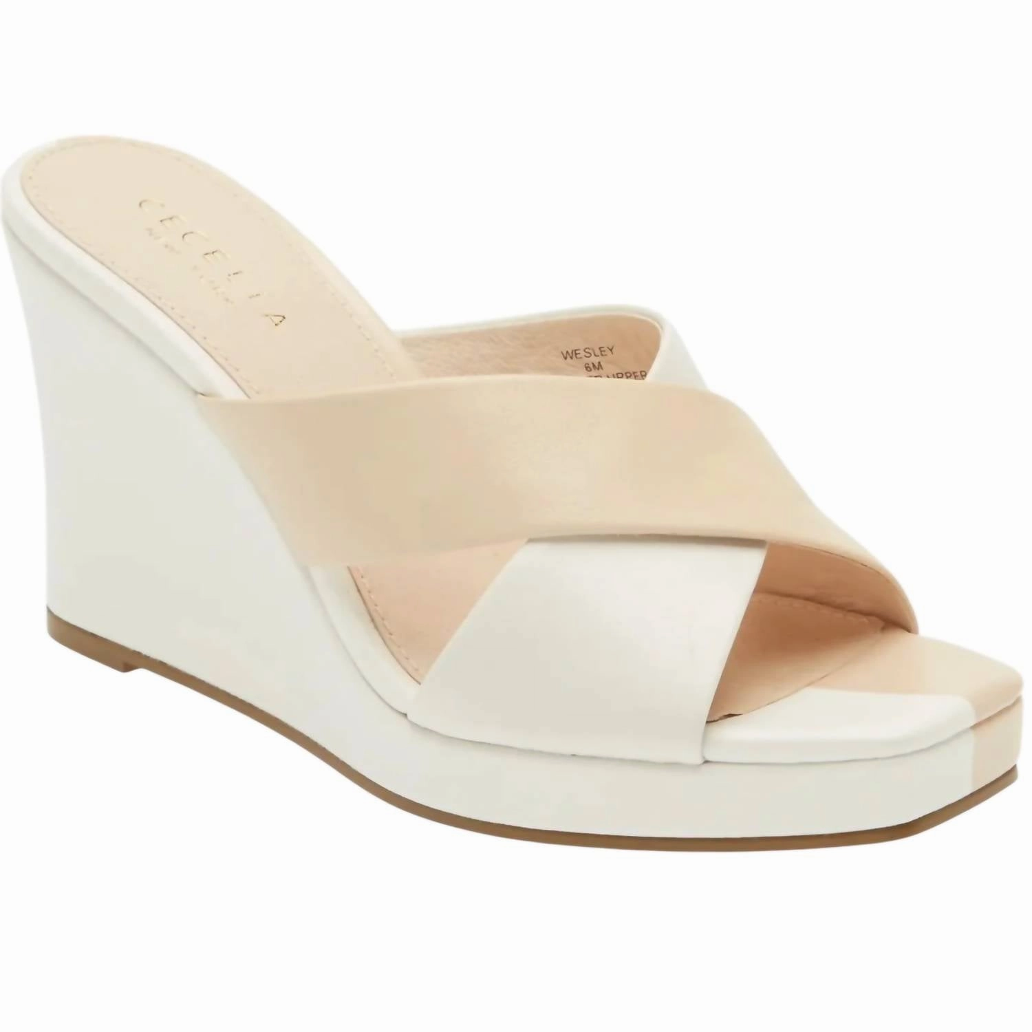 Strap Hold Outdoor Walk Women's Wesley Wedge In Nude White