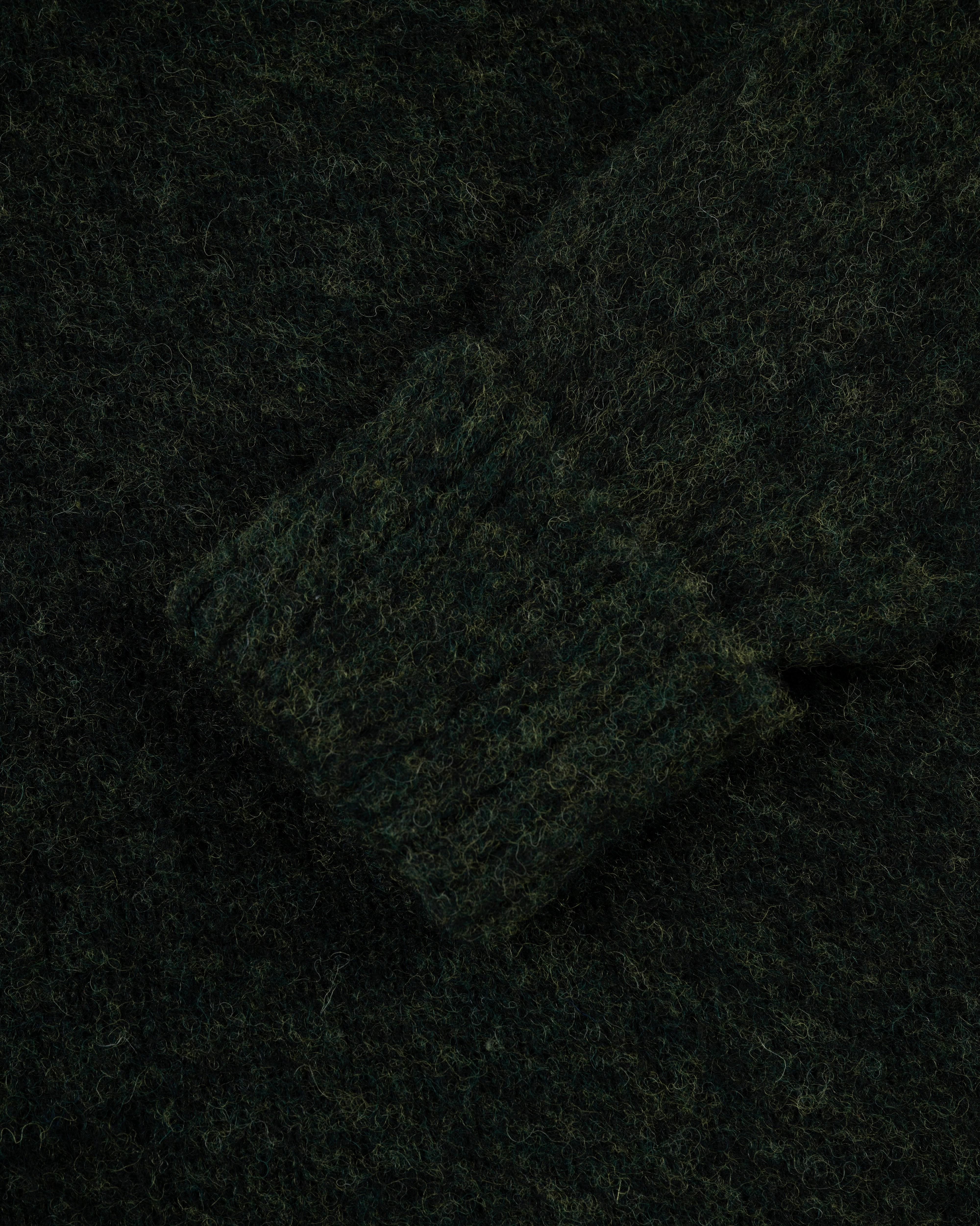 Made-in-Scotland Dark Green Shaggy Dog Sweater - Classic Fit Minimalist Look