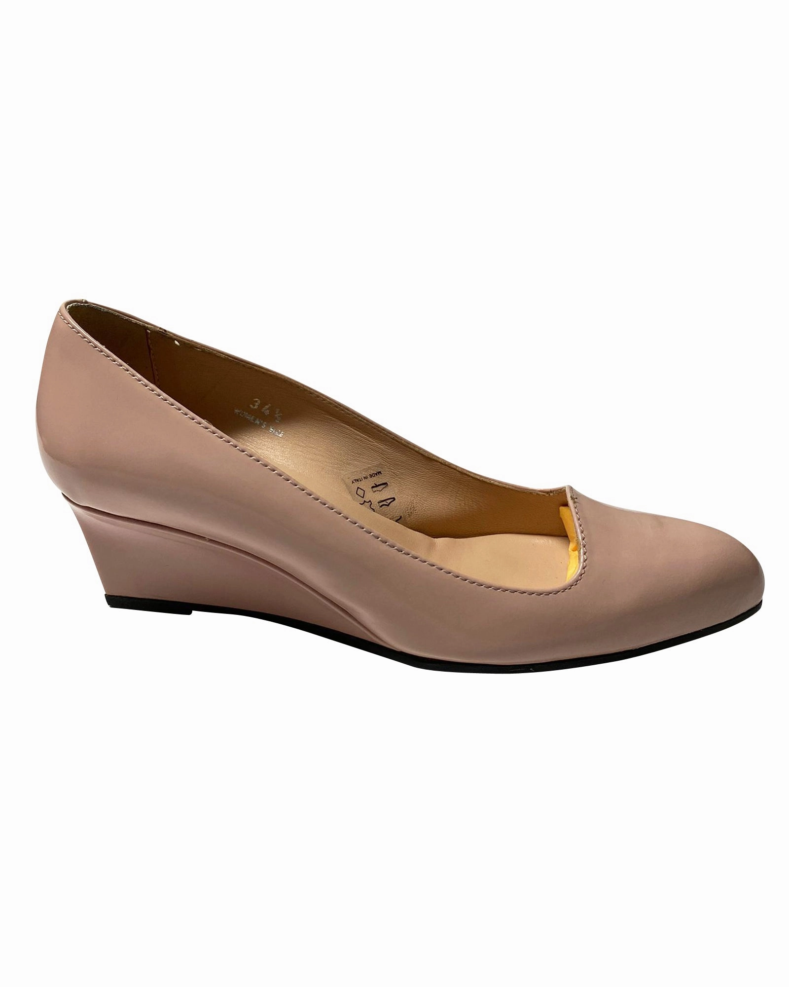 Travel Light Tod's Pointed Wedge in Pink Leather
