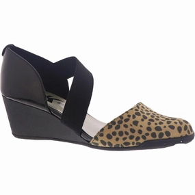 Minimal Walk Leg Focus Tara 2 Womens Strappy Wedge Heels