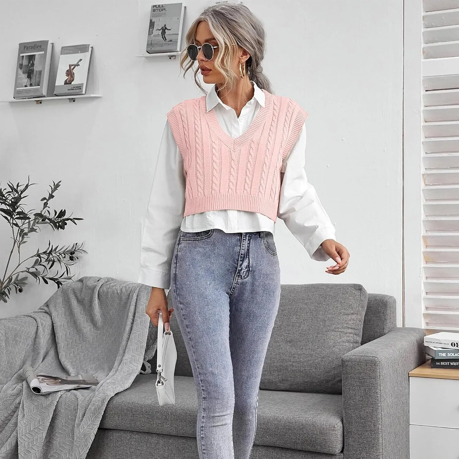 Sweater Vest for Women Fashion Cropped Cable Knit Sweater Vest Casual Sleeveless Knitted Tops Winter Clothes