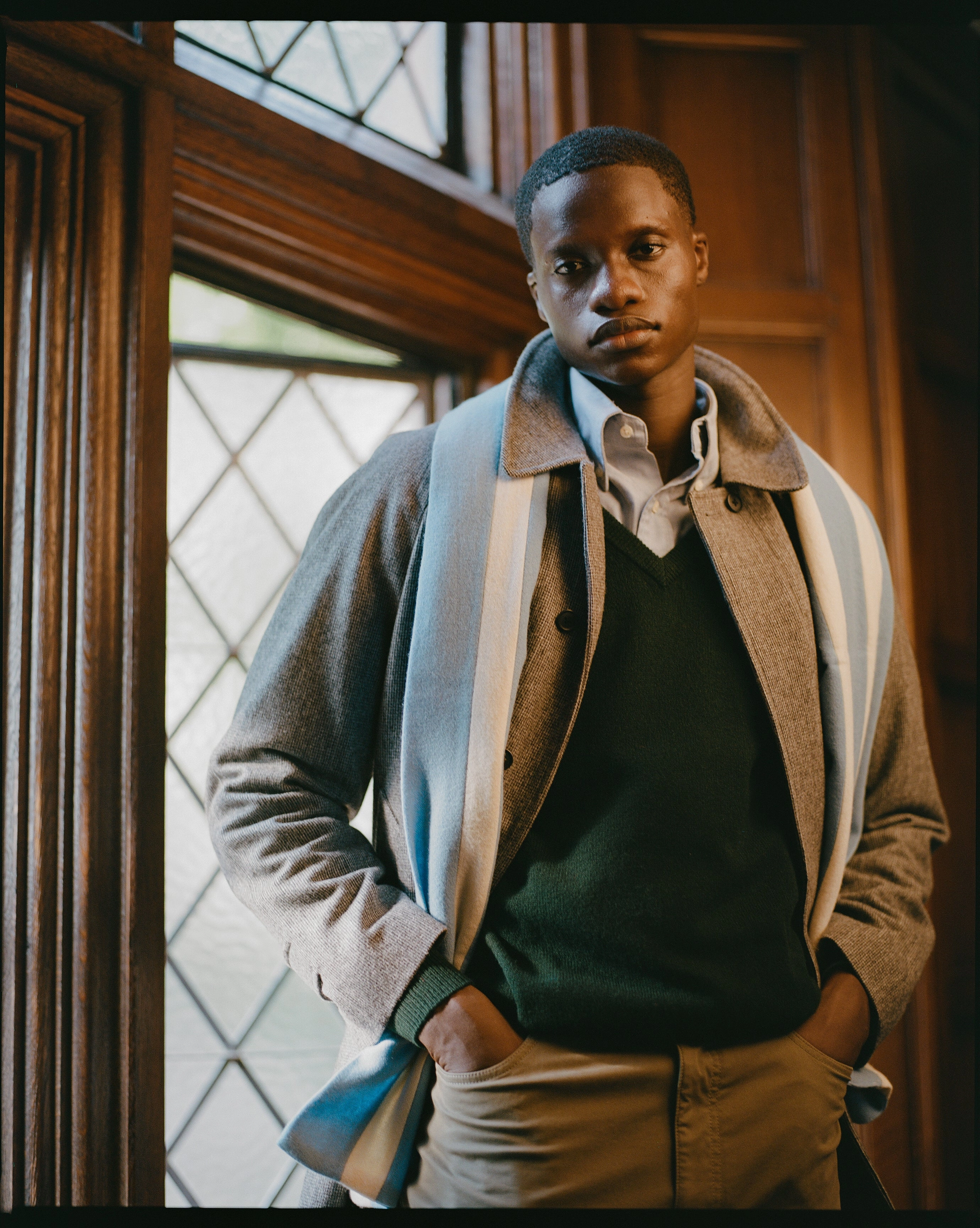 Light Reflective Trim Tartan Green Lambswool V-neck Sweater
