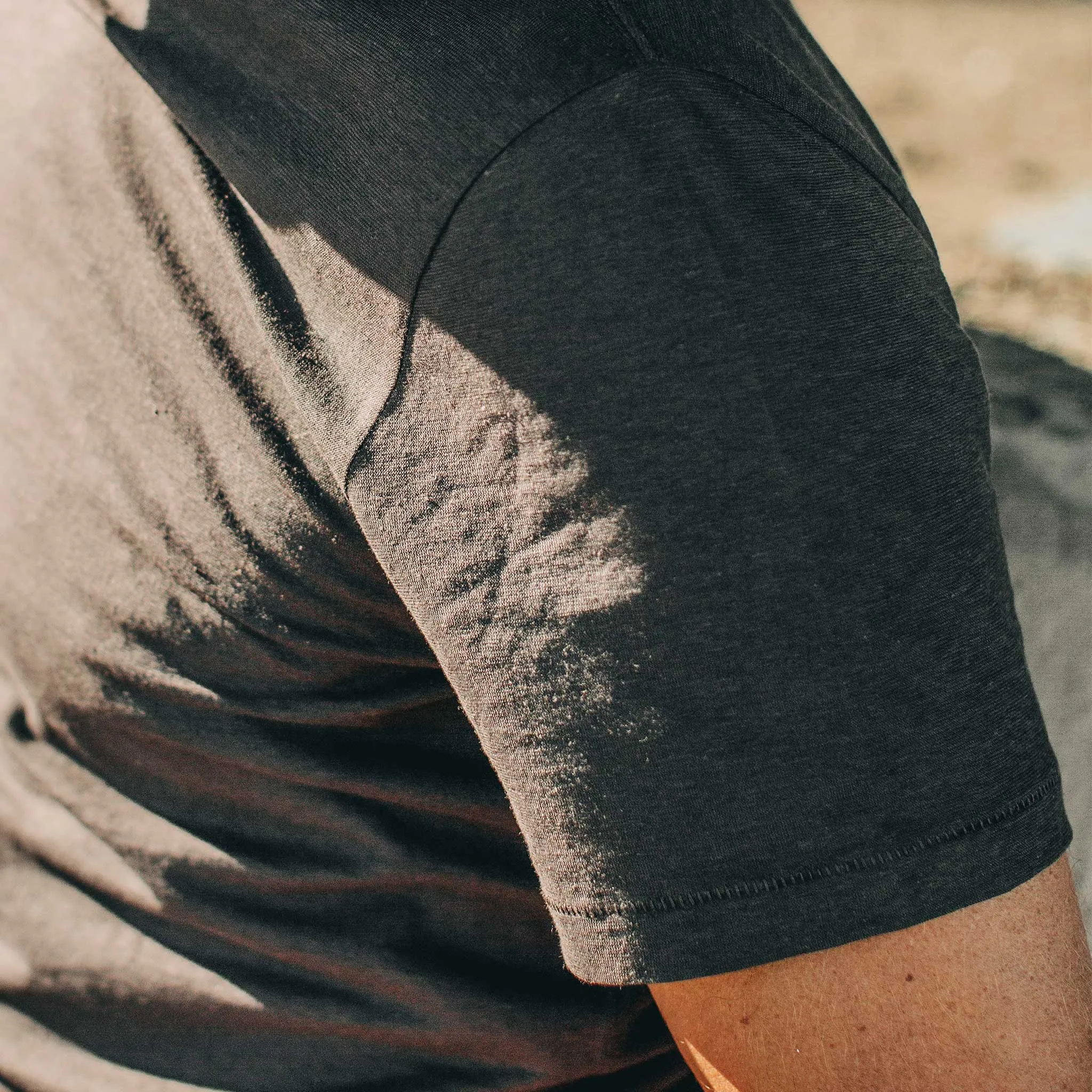 UV Protective Coating The Cotton Hemp Tee in Charcoal