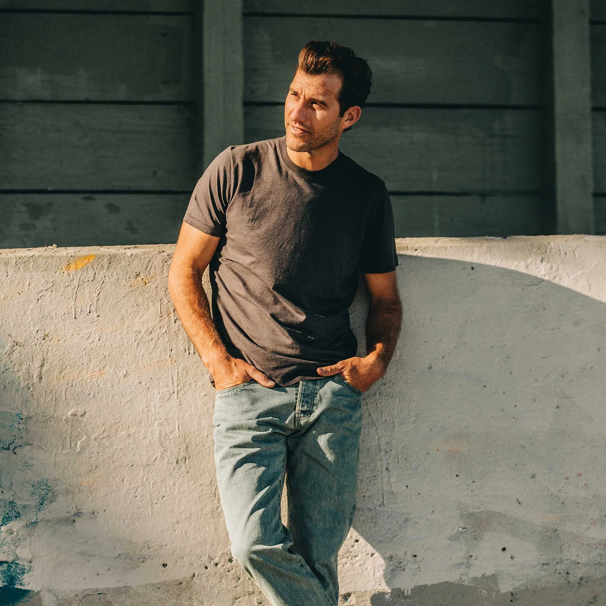 The Cotton Hemp Tee in Charcoal Fashion-Forward
