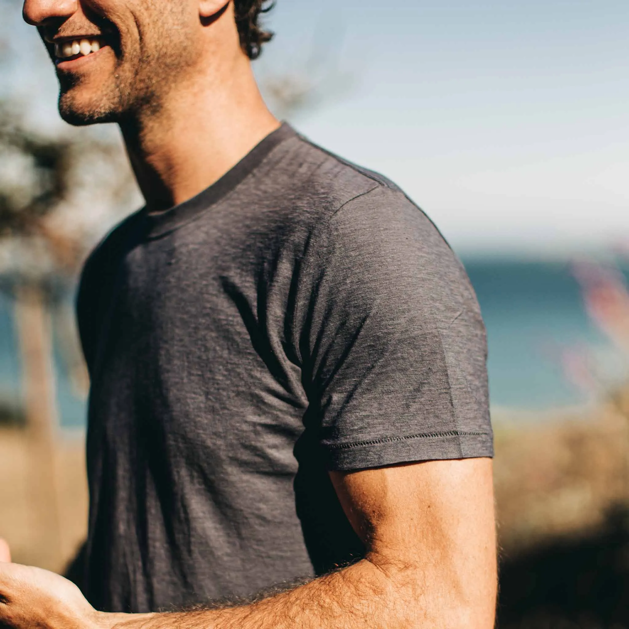 The Cotton Hemp Tee in Navy Premium Material