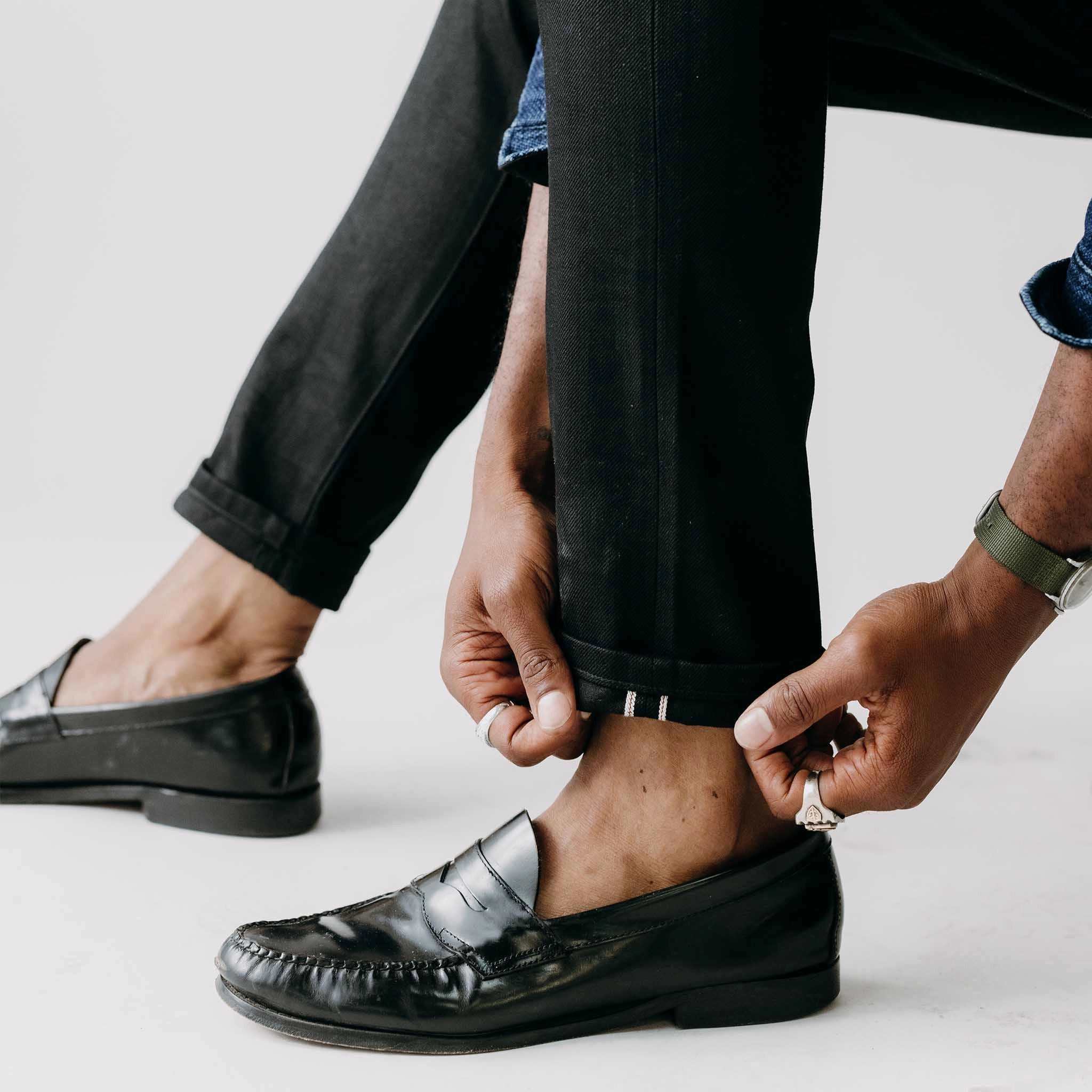 The Slim Jean in Rigid Black Organic Selvedge clean look