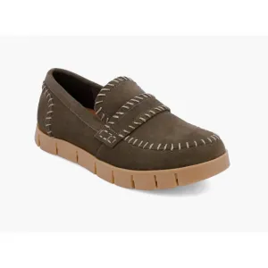 Walk Clear Women's Natalee Loafers In Olive