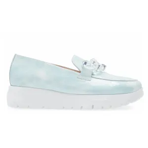 Actor??s Essential Smart Style Women's Patent Loafer In Iris Aloe