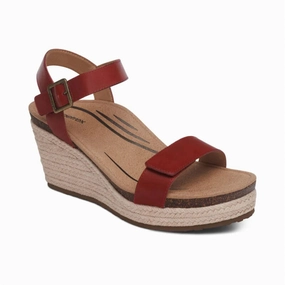 Smooth Rise Statement Edge Women's Sydney Sandal In Red