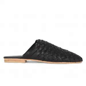 Walk Swift City Guard Women's Bunto Woven Loafer In Black