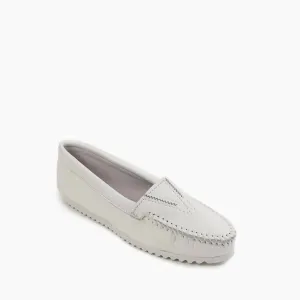 Street Breeze Women's Deerskin Gore Front Moccasin In White