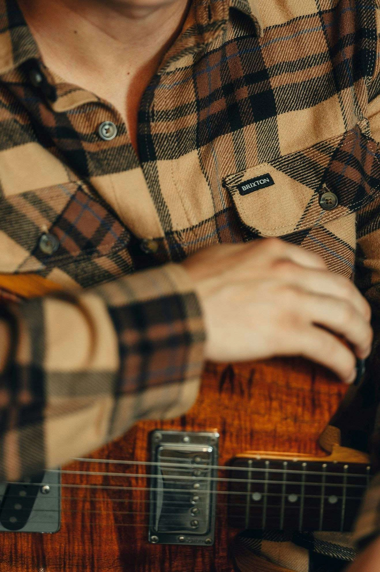 Bowery L/S Flannel - Tiger?s Eye/Pinecone Brown/Washed Black Roomy Cut tailored look