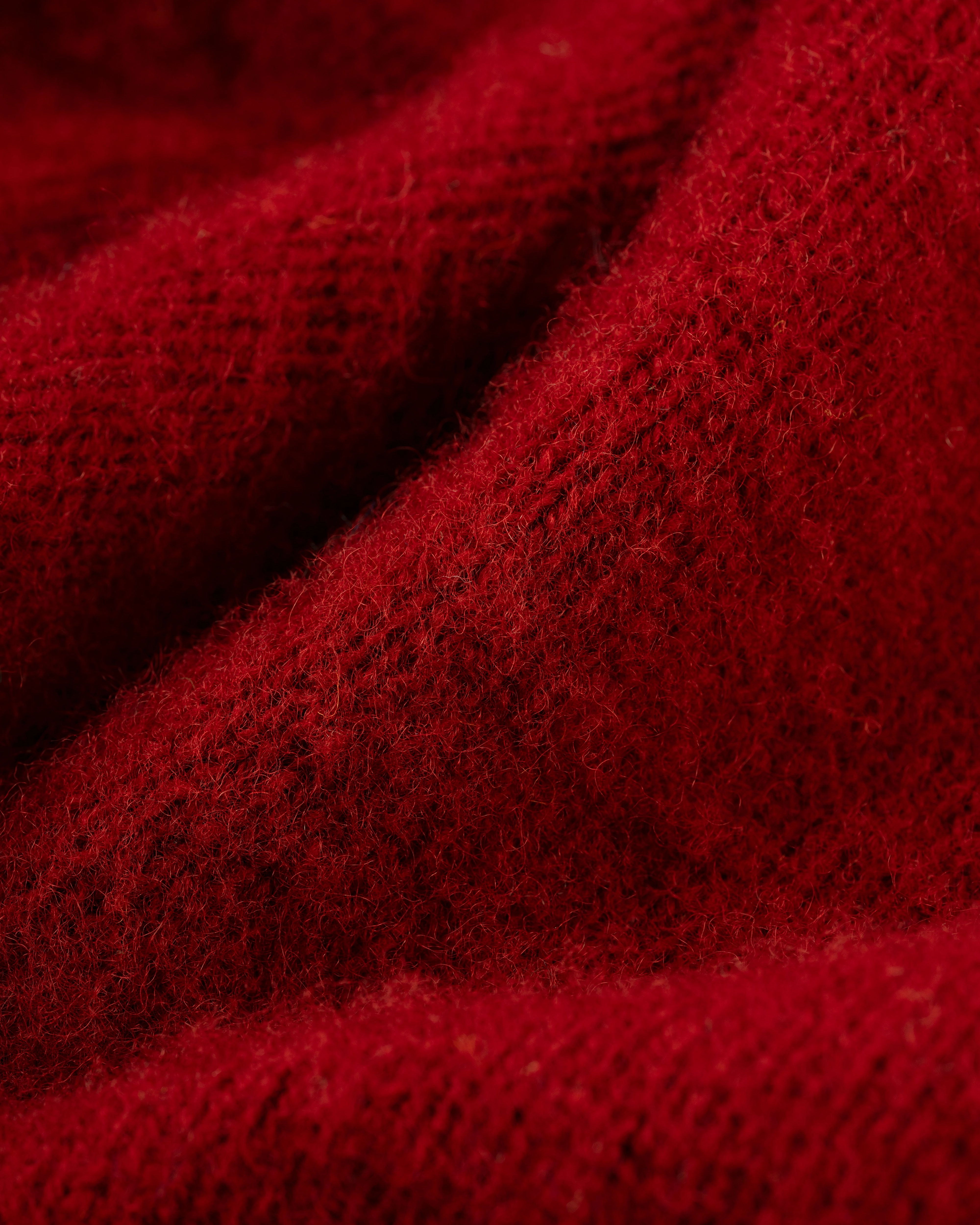 Made-in-Scotland Dark Red Shaggy Dog Sweater - Classic Fit Timeless Style Comfy Knit Layer