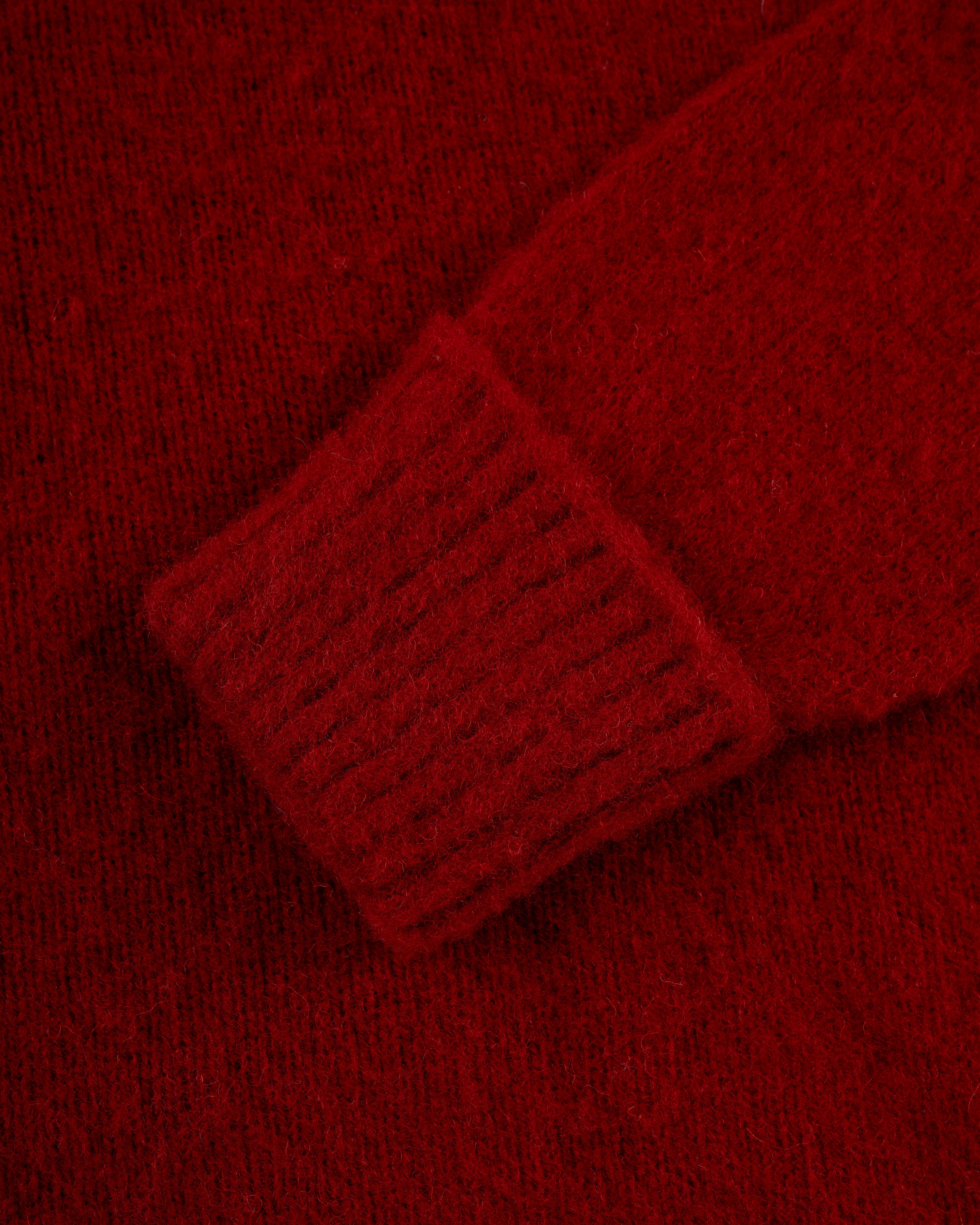 Made-in-Scotland Dark Red Shaggy Dog Sweater - Classic Fit Zero Pilling Guarantee Cozy Warm Layer