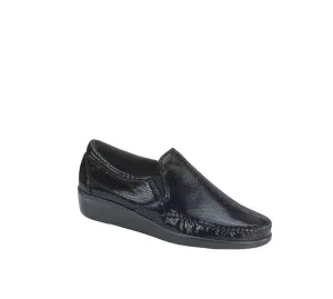 Professional Choice Women Dream Loafer Slip-On - Narrow Width In Black Snake