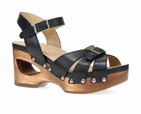 Women Alanna Sandal In Black Everyday Boost