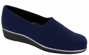 Show Base Women's Bliss Slip On Wedge In Navy