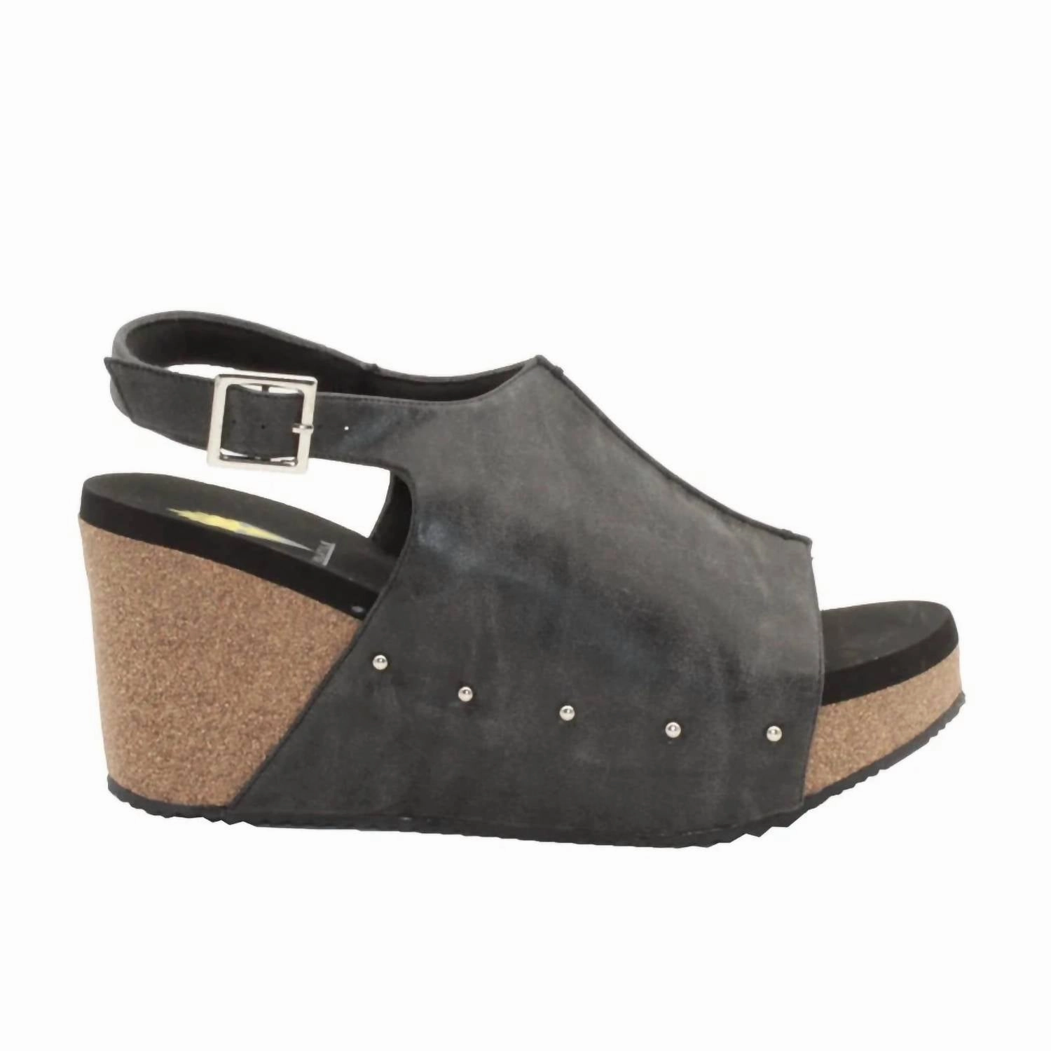 Women's Division Wedge Sandal In Black Day Ready Screen Mode