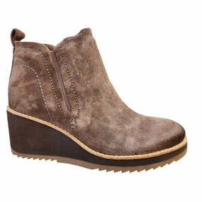 High Cut Grounded Feel Women's Emeree Wedge Shoes In Mushroom Suede