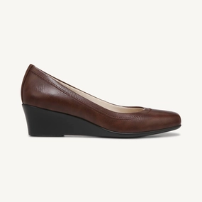 Lifestyle Fit Fashion Walk Women's Groovy Wedge Slip On Shoes In Dark Tan