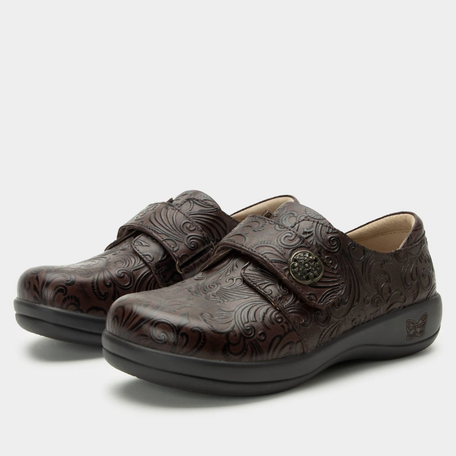 Women's Joleen Professional Shoe In Espresso Gale Low Top Cool Finish