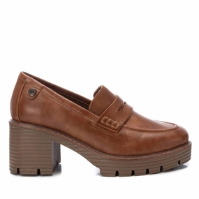 Wide Walk Women's Leather Moccasins In Camel