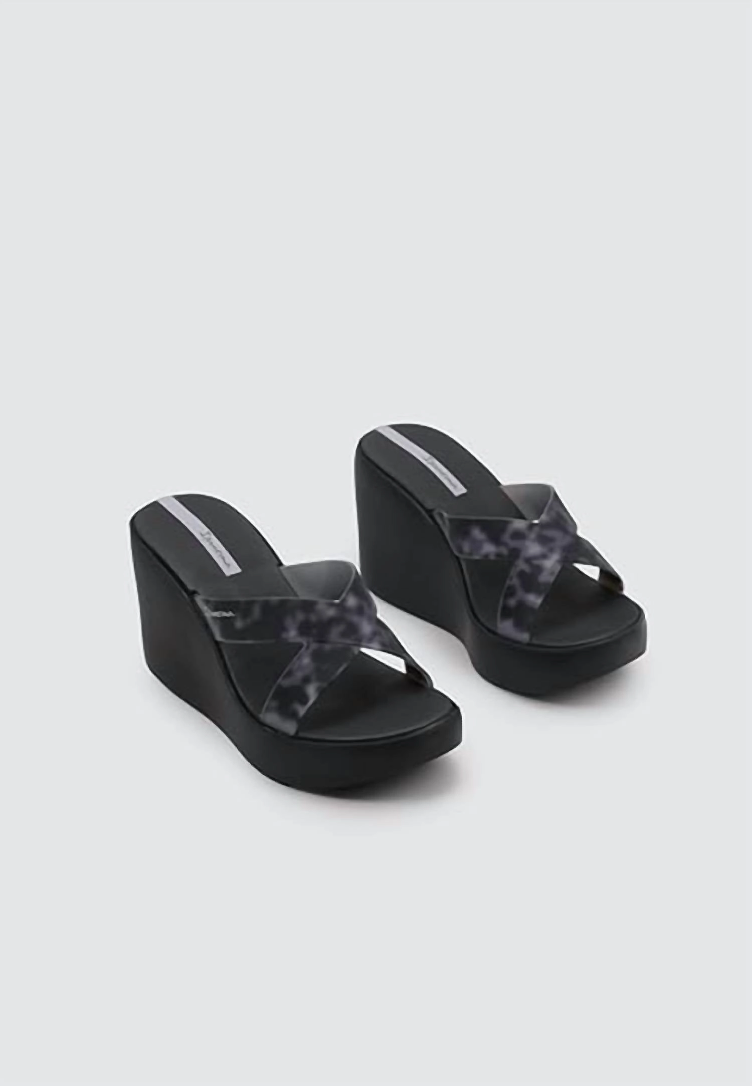 Women's Lofty Leopard Wedge Sandal In Black/grey All Weather Fit