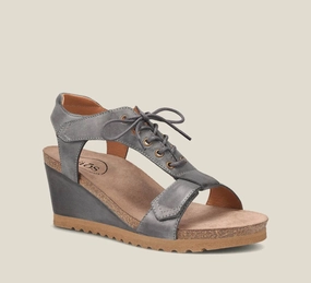 Women's Tie Wish Wedge Sandal In Grey Smooth Grip Slim Glow