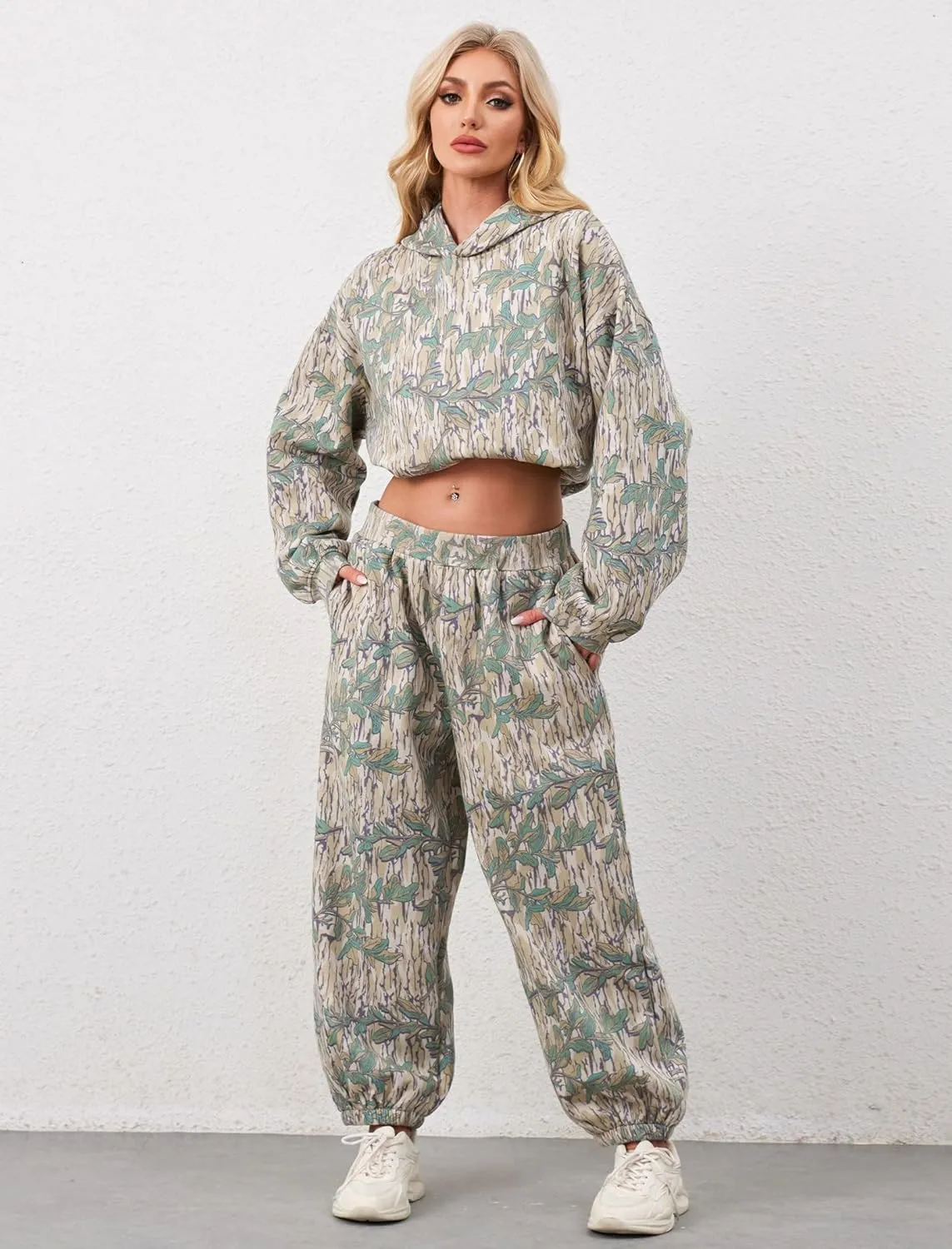 Women's Baggy Fleece Sweatpants Casual High Waisted Joggers Pants Fitted Sweat Pants with Pockets