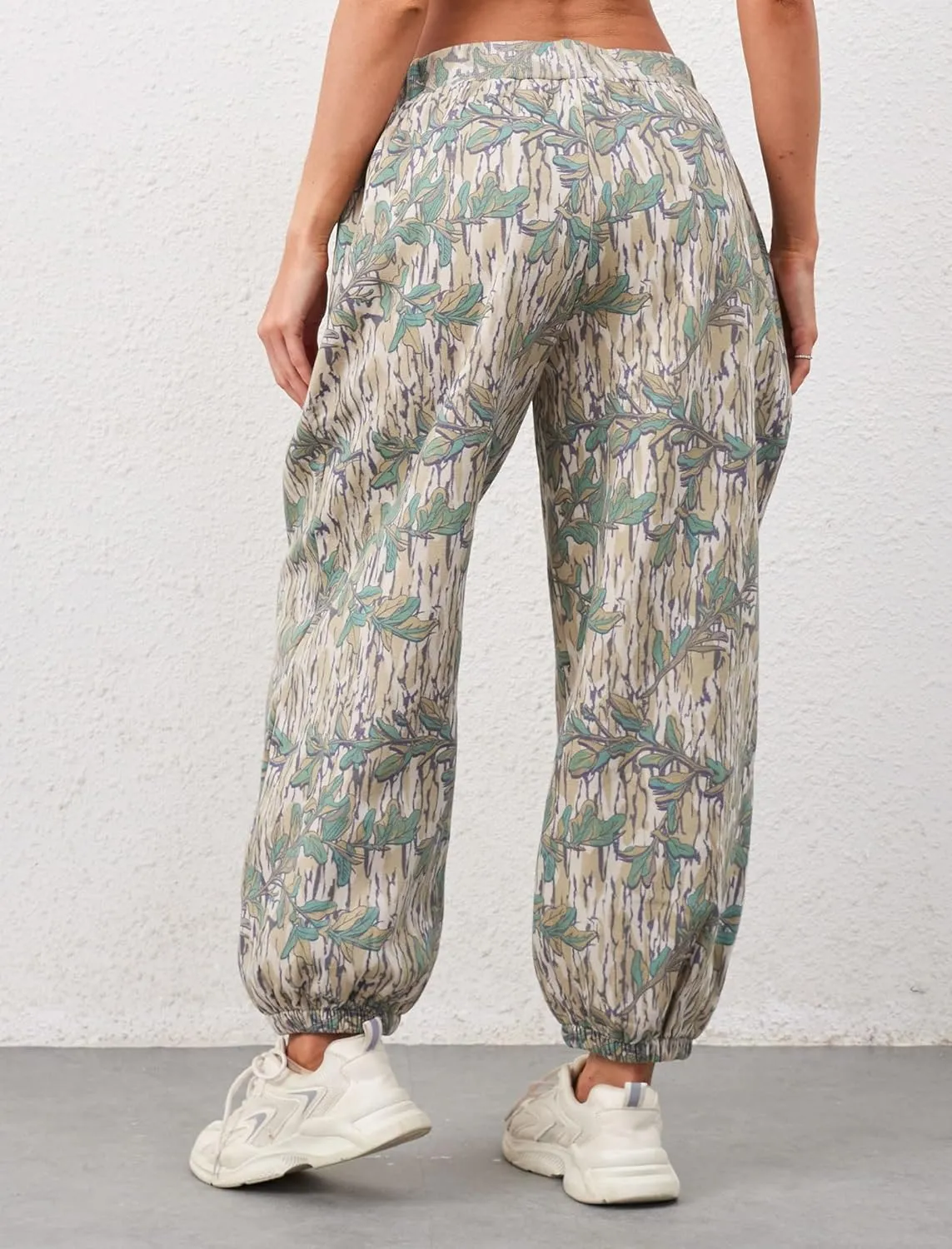 Women's Baggy Fleece Sweatpants Casual High Waisted Joggers Pants Fitted Sweat Pants with Pockets