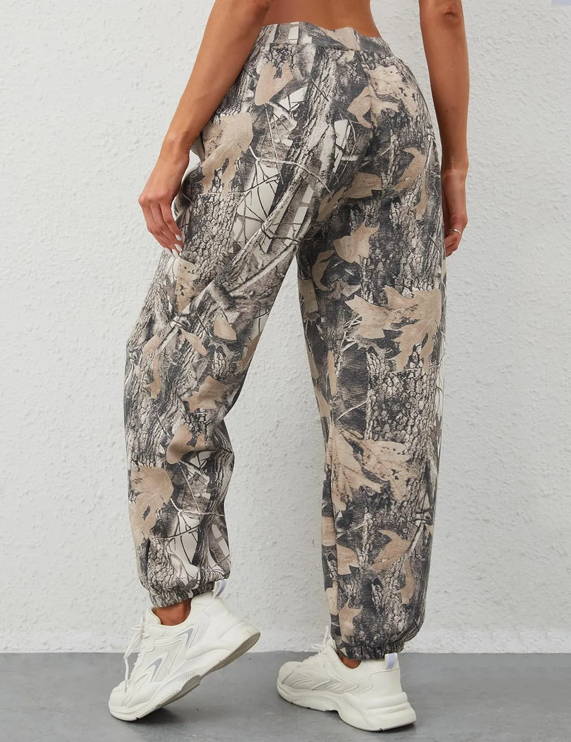 Women's Baggy Fleece Sweatpants Casual High Waisted Joggers Pants Fitted Sweat Pants with Pockets