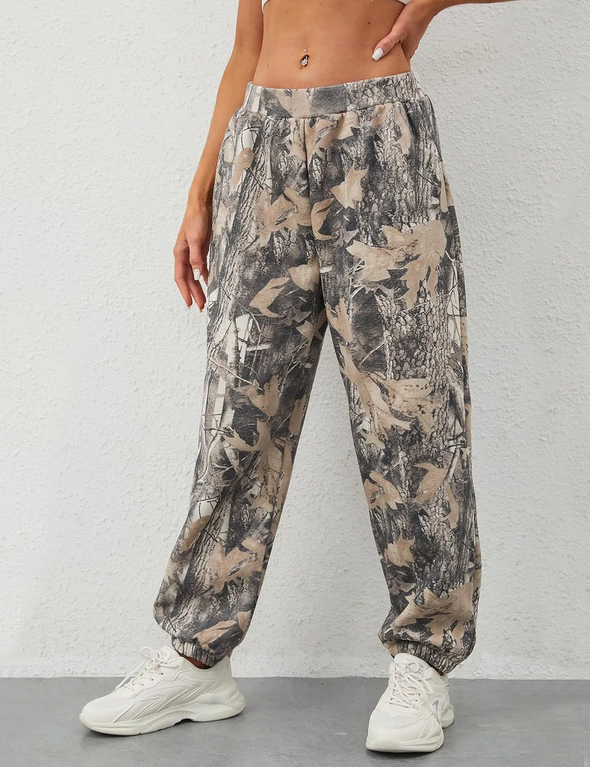 Women's Baggy Fleece Sweatpants Casual High Waisted Joggers Pants Fitted Sweat Pants with Pockets