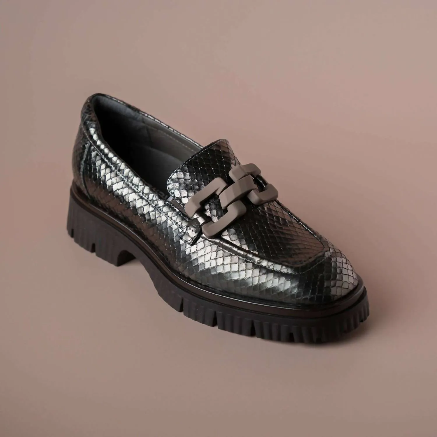 Women's Leather Loafer In Pewter Metallic Slip On Style Smooth Steps