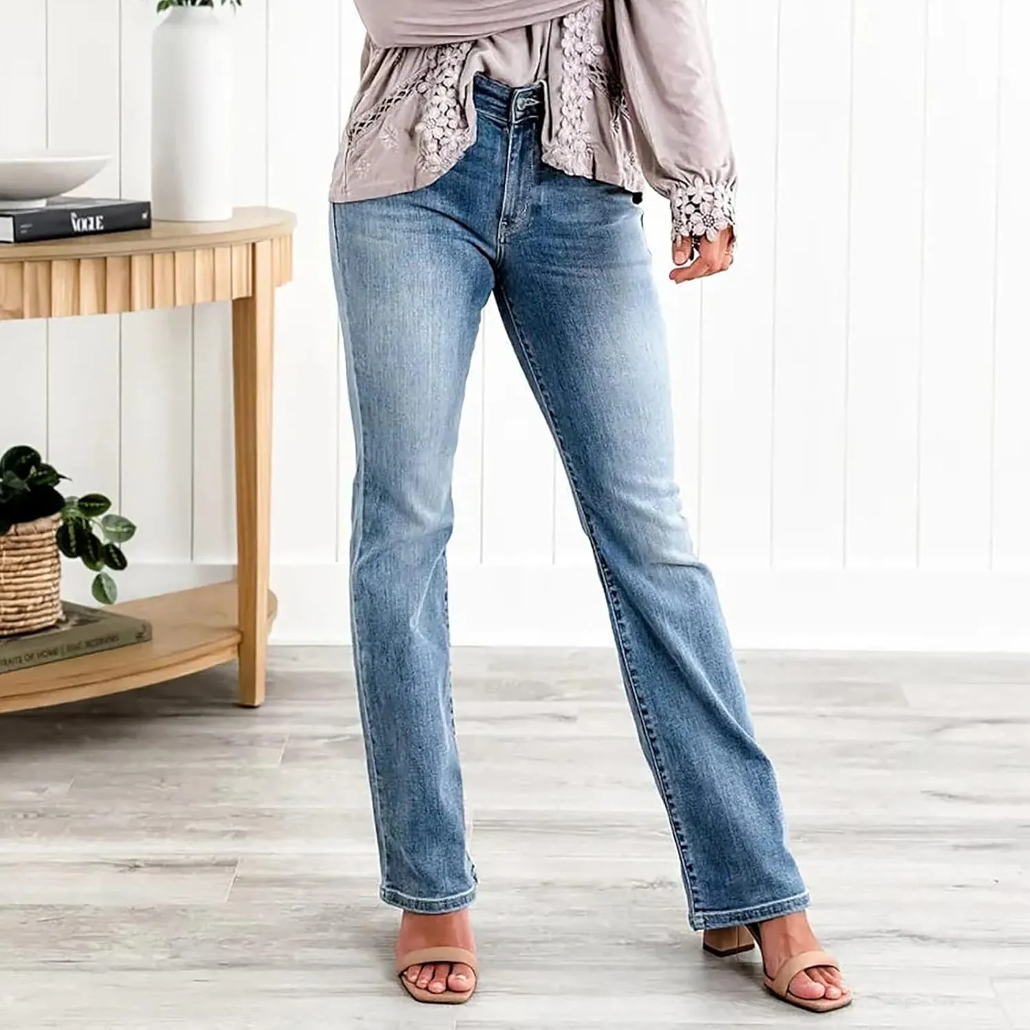 Women's Low Rise Slim Bootcut Jeans Comfort Fit Slim Jeans Straight Leg Jeans Tummy Control Jeans Relaxed Fit Jeans